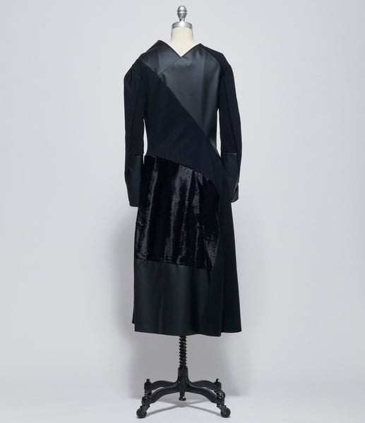 ［新品・開封済・試着無し］Bibiy. B VICTORIA COAT NAVY 新品・開封済・試着無し］Bibiy. B VICTORIA COAT NAVY