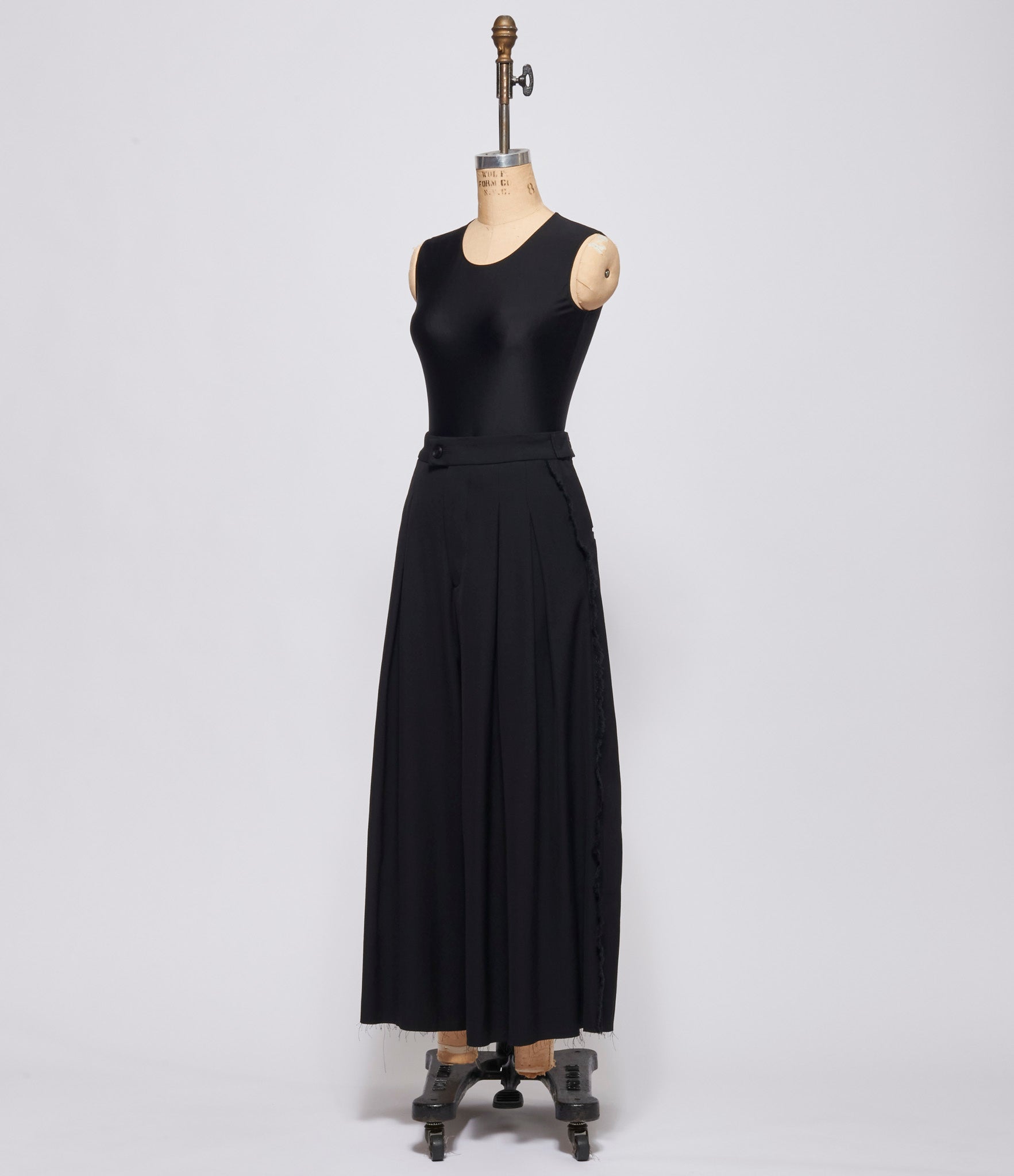 A Tentative Atelier Women Black Flared Pleat Striped Pants