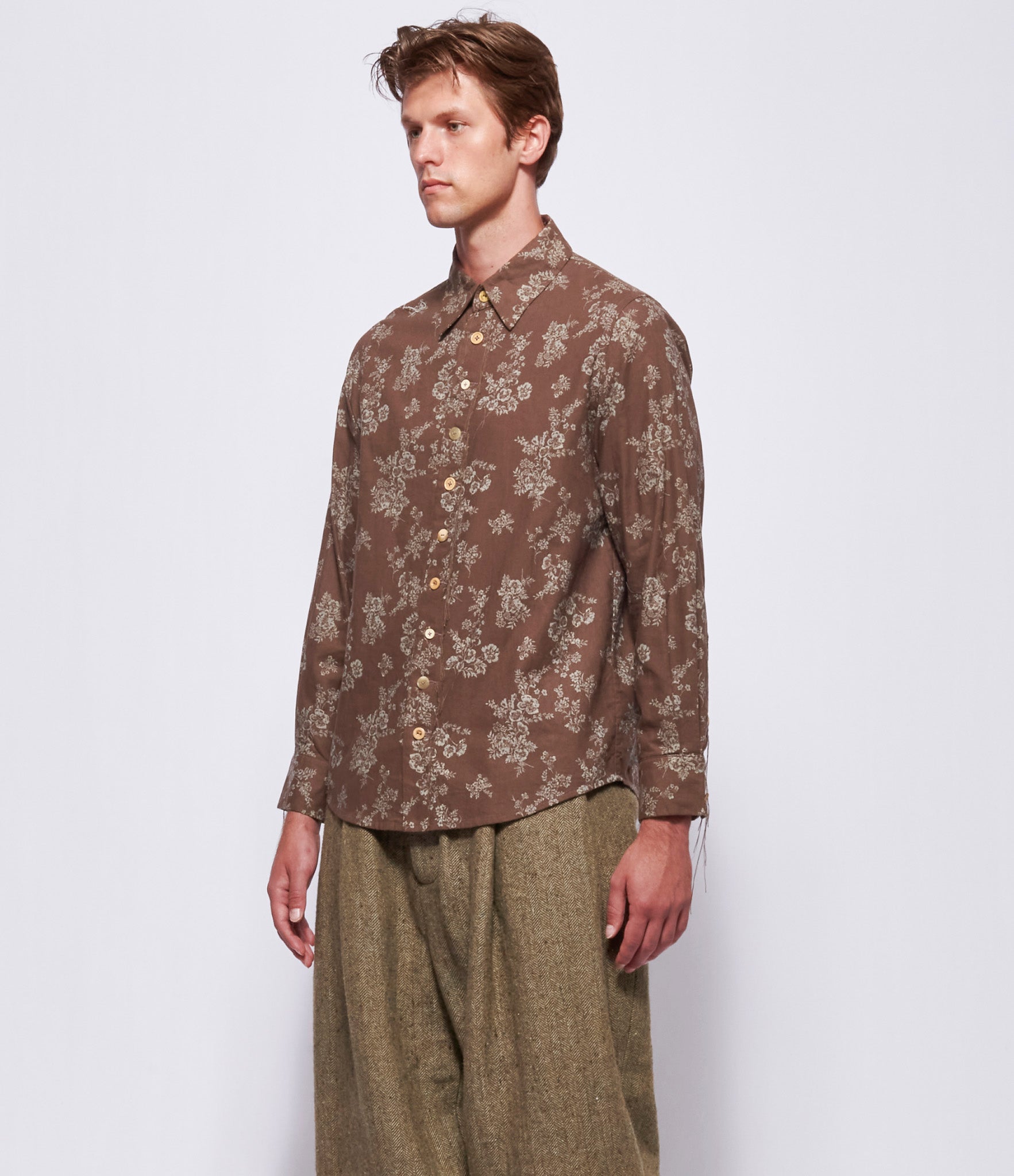 A Tentative Atelier Men Alvin Brown Floral (Natural Dyed) Alvin Shirt