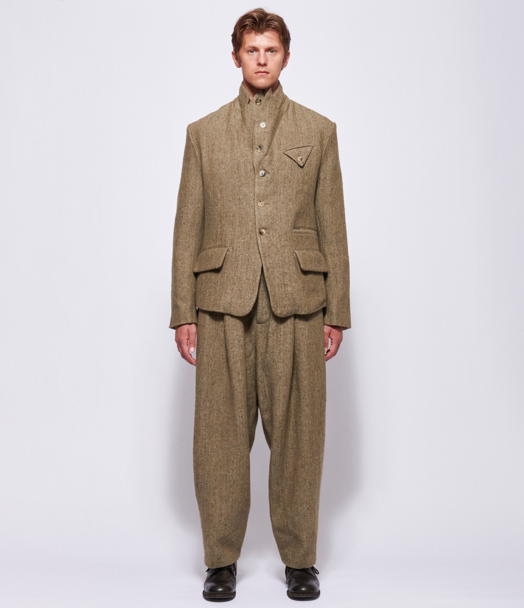 A Tentative Atelier Men Marcus Brown Olive Jacket