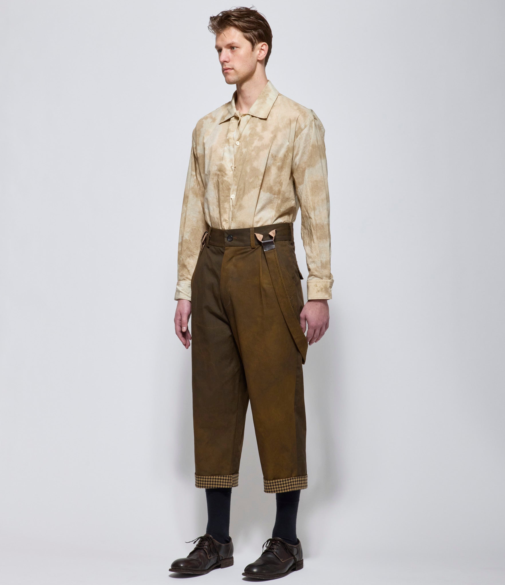 A Tentative Atelier Mens George Uneven Dyed Painter's Cross Band Pants