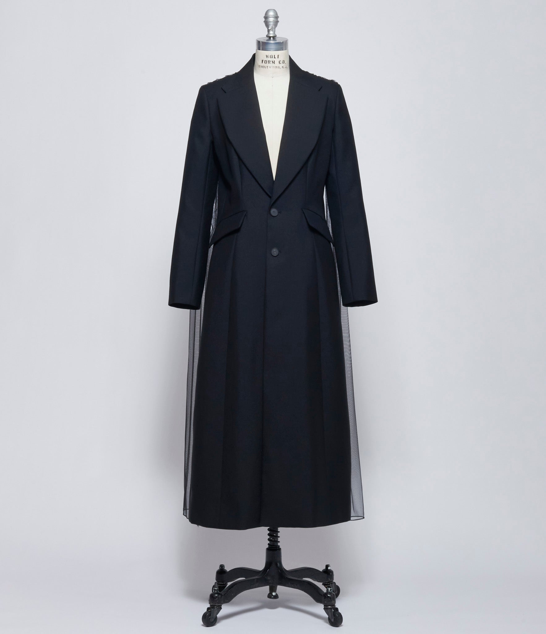 Quetsche Women Back Lace Coat