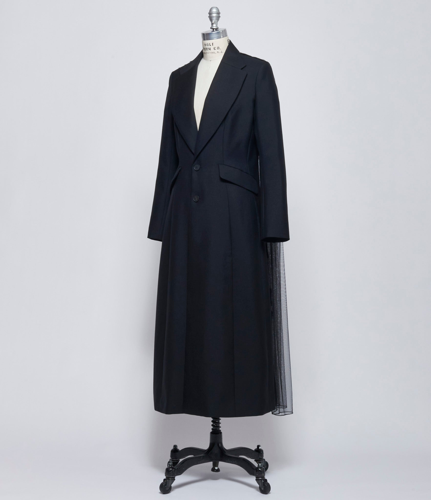 Quetsche Women Back Lace Coat