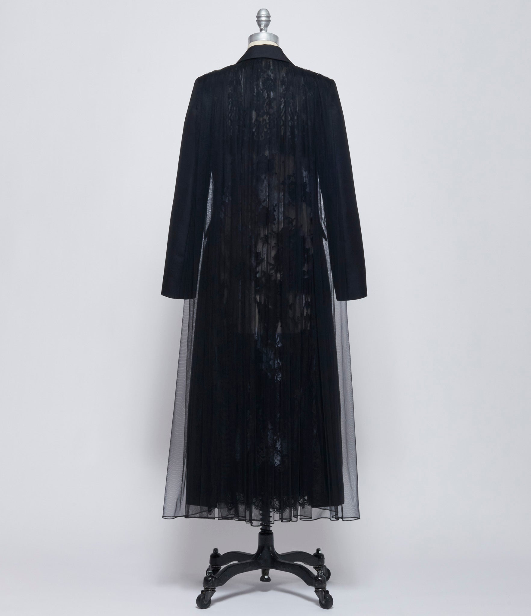 Quetsche Women Back Lace Coat