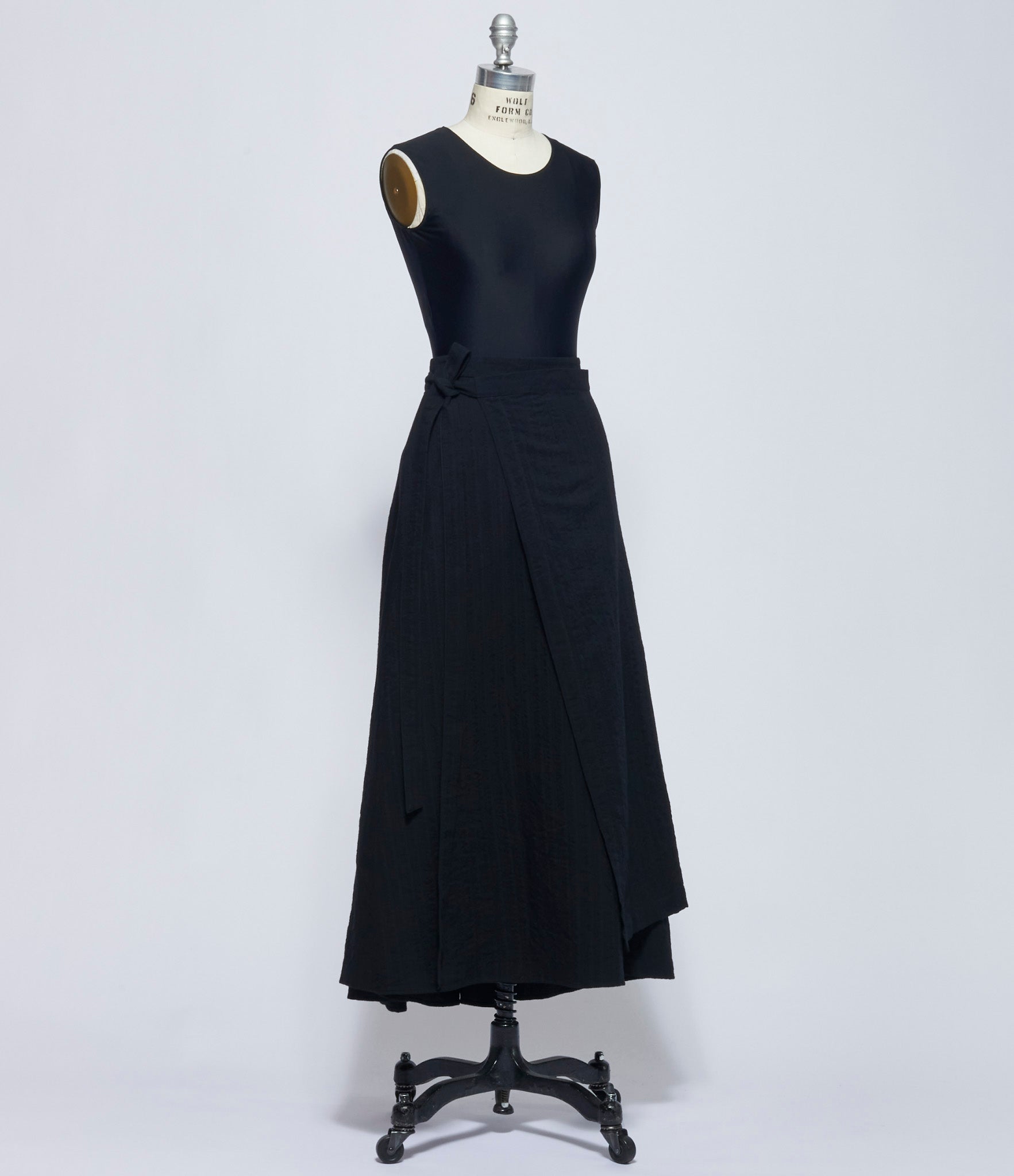 Forme D'Expression Womens Black Long Skirt with Apron