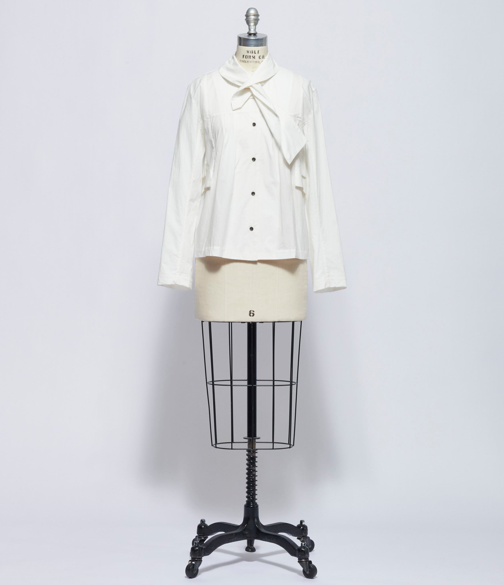 Chiahung Su Womens Hand Woven and Wrinkle Strapped Collar Jacket