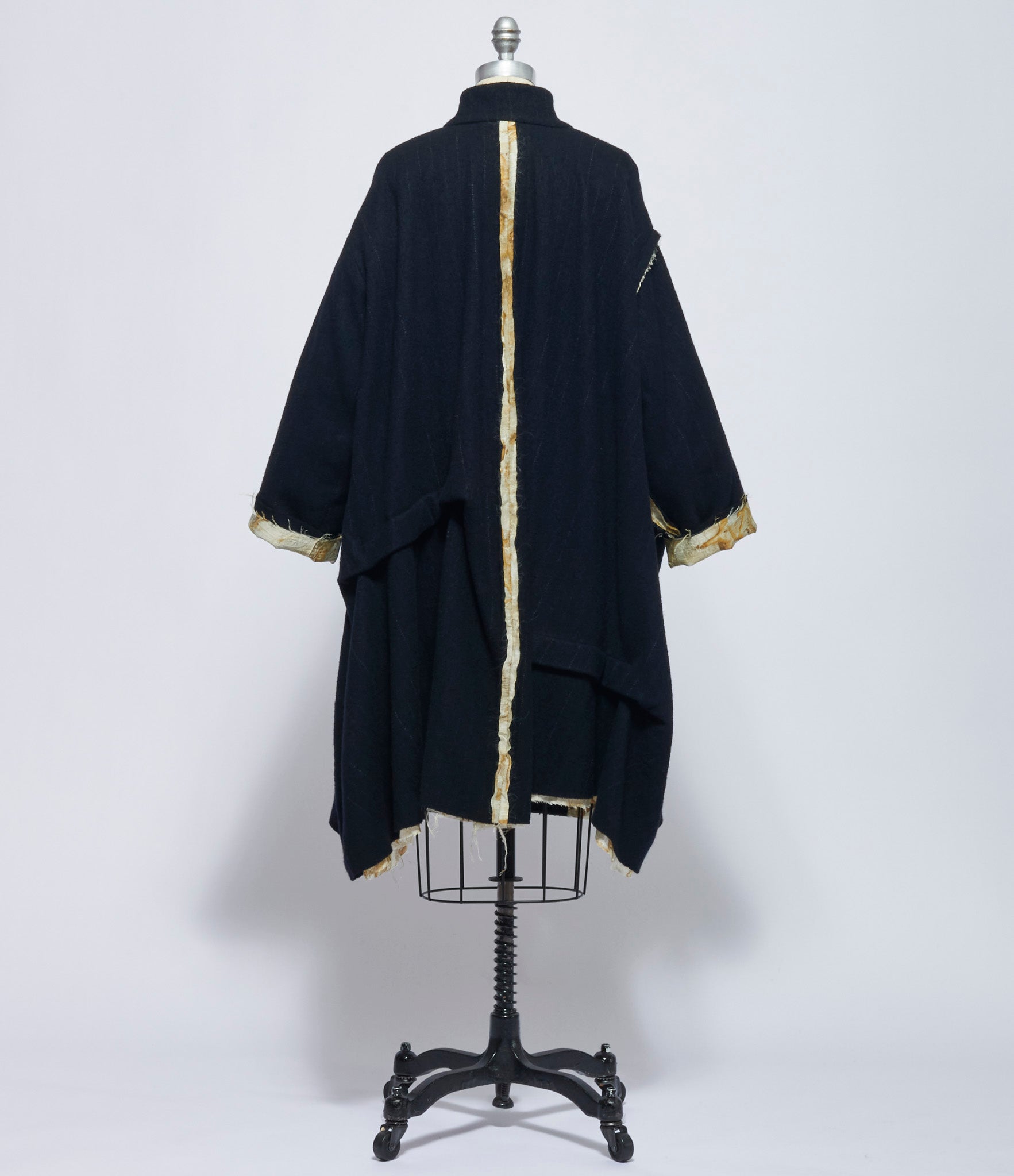 Chiahung Su Womens Hand Woven Woolen Stripe Oversized Sweater Coat