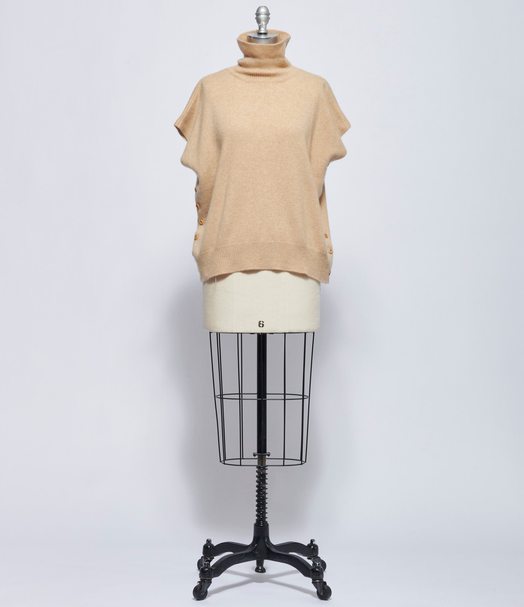 A Tentative Atelier Womens Turtleneck Buttoned Shirt