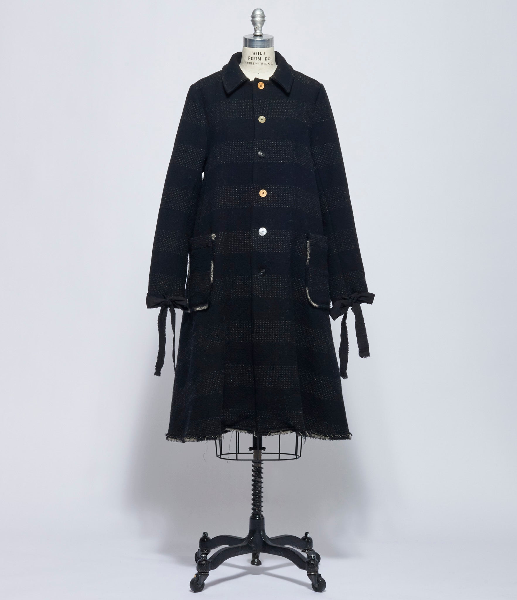 A Tentative Atelier Womens Jonson Coat
