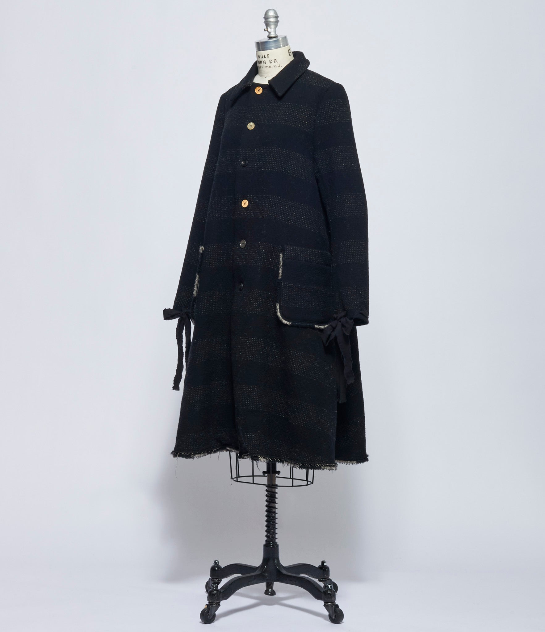 A Tentative Atelier Womens Jonson Coat