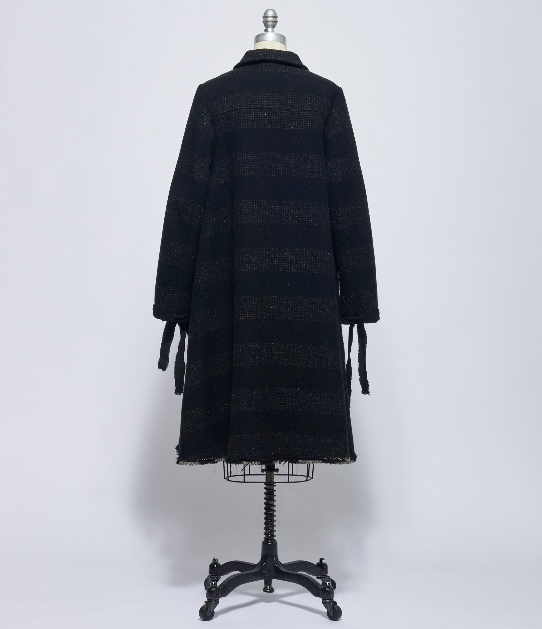 A Tentative Atelier Womens Jonson Coat