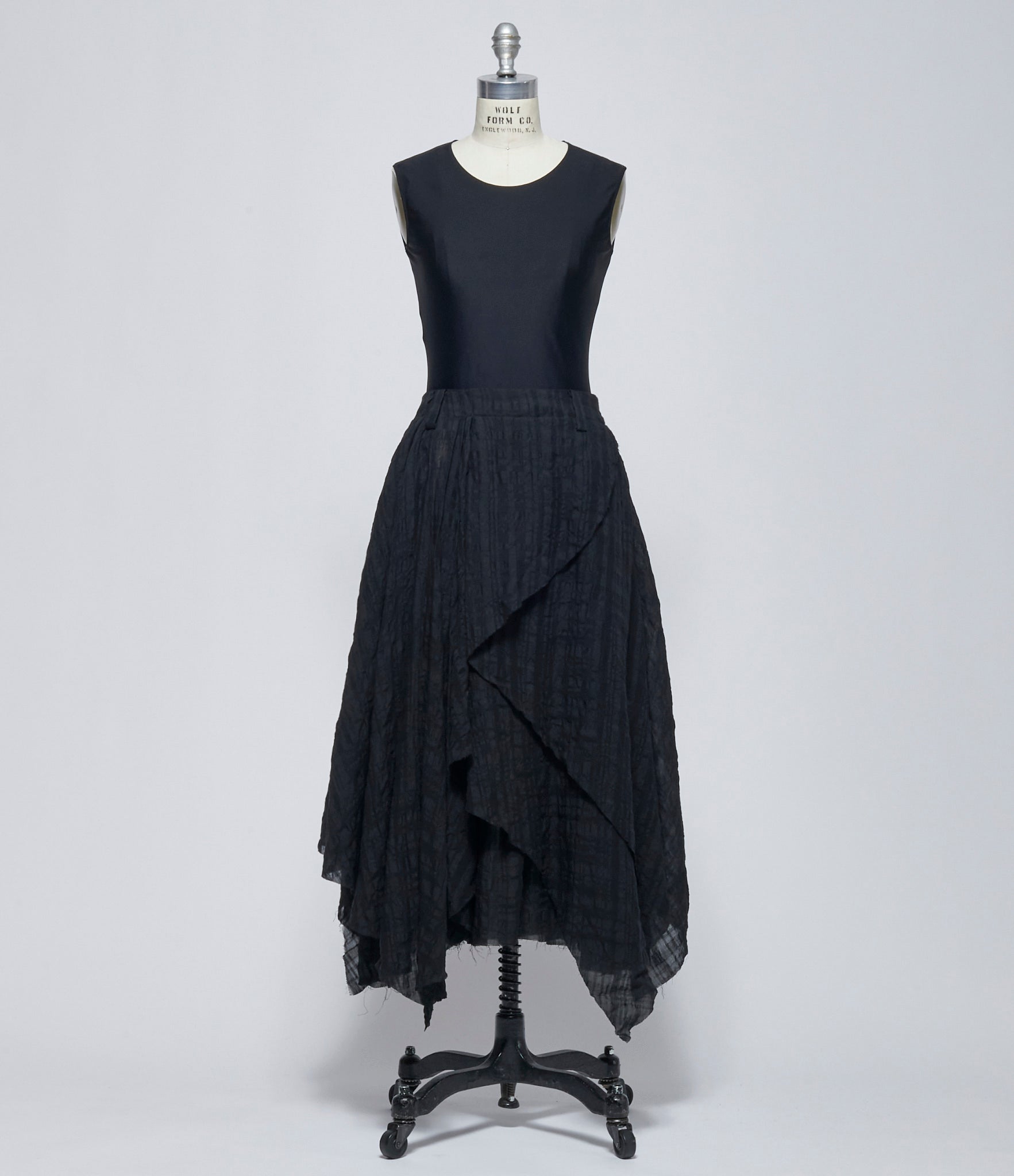 SS26 Chiahung Su Womens Black Ruffle Skirt