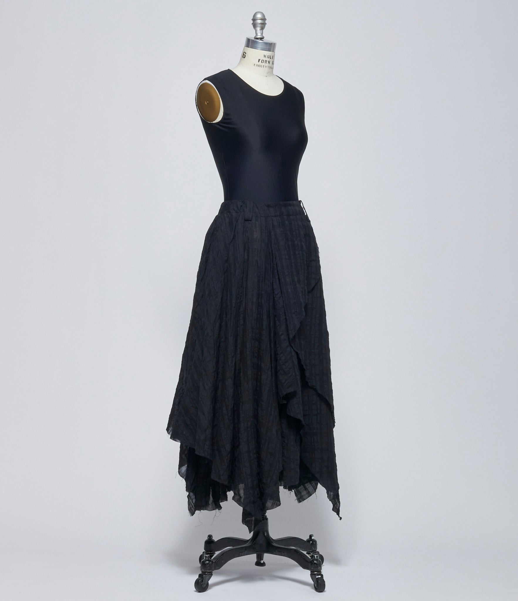 SS26 Chiahung Su Womens Black Ruffle Skirt