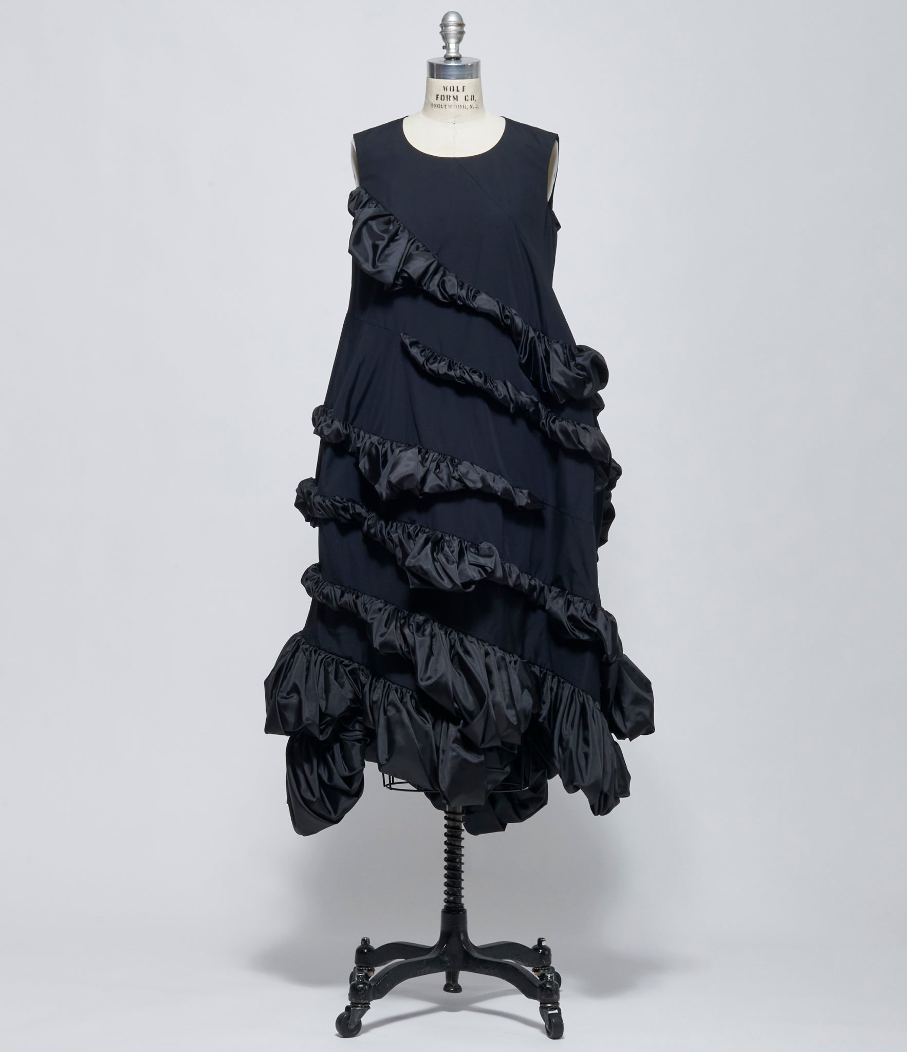 FW26 Comme des Garçons Womens Black Ruffle-Trim Sleeveless Dress