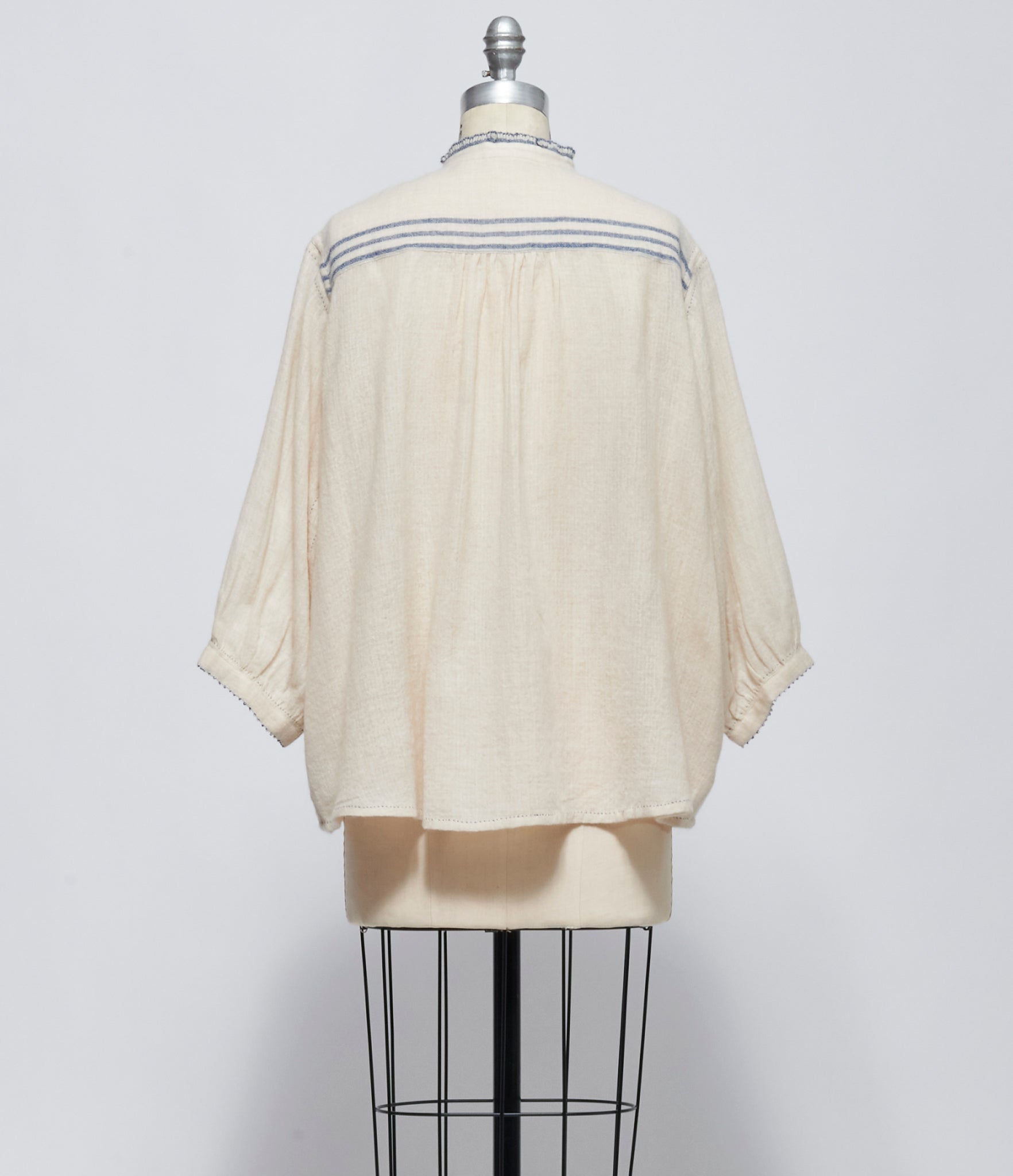 FW26 Pero Womens Ivory Pashmina Ruffle Collar Shirt