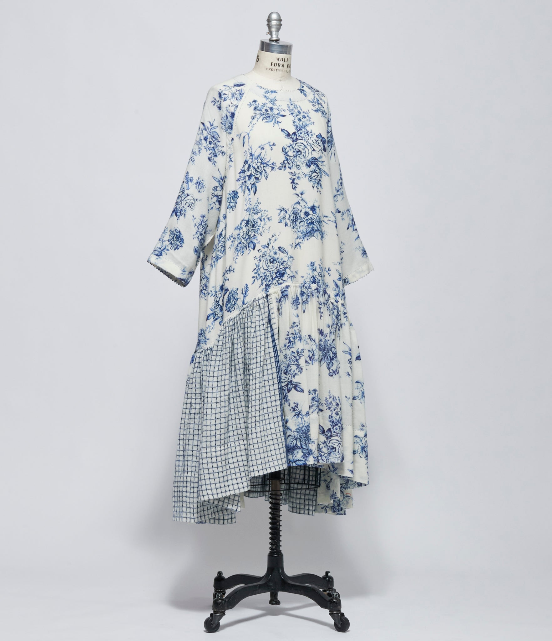 FW26 Pero Womens Ivory and Blue Floral Wool Panel Dress