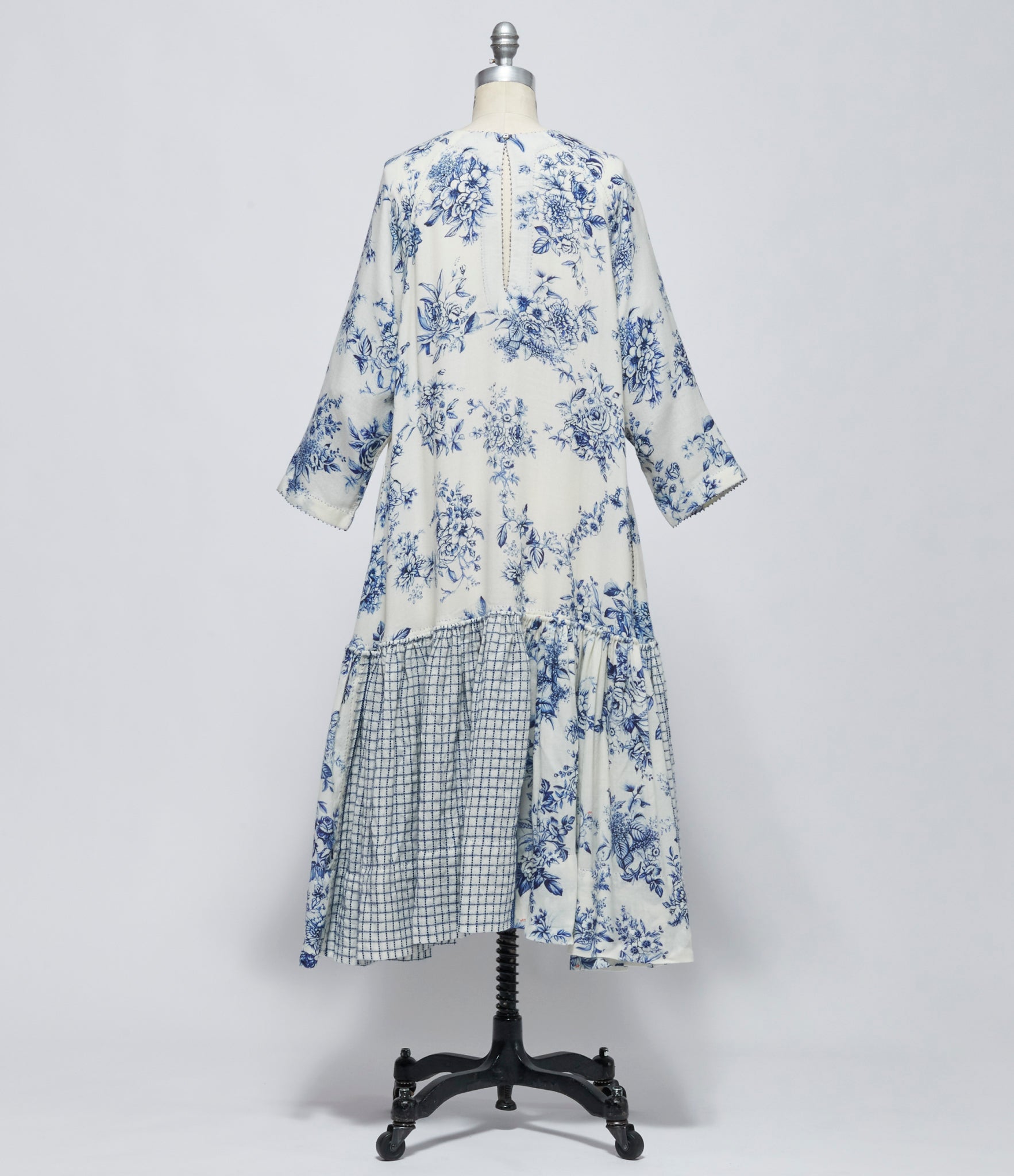 FW26 Pero Womens Ivory and Blue Floral Wool Panel Dress