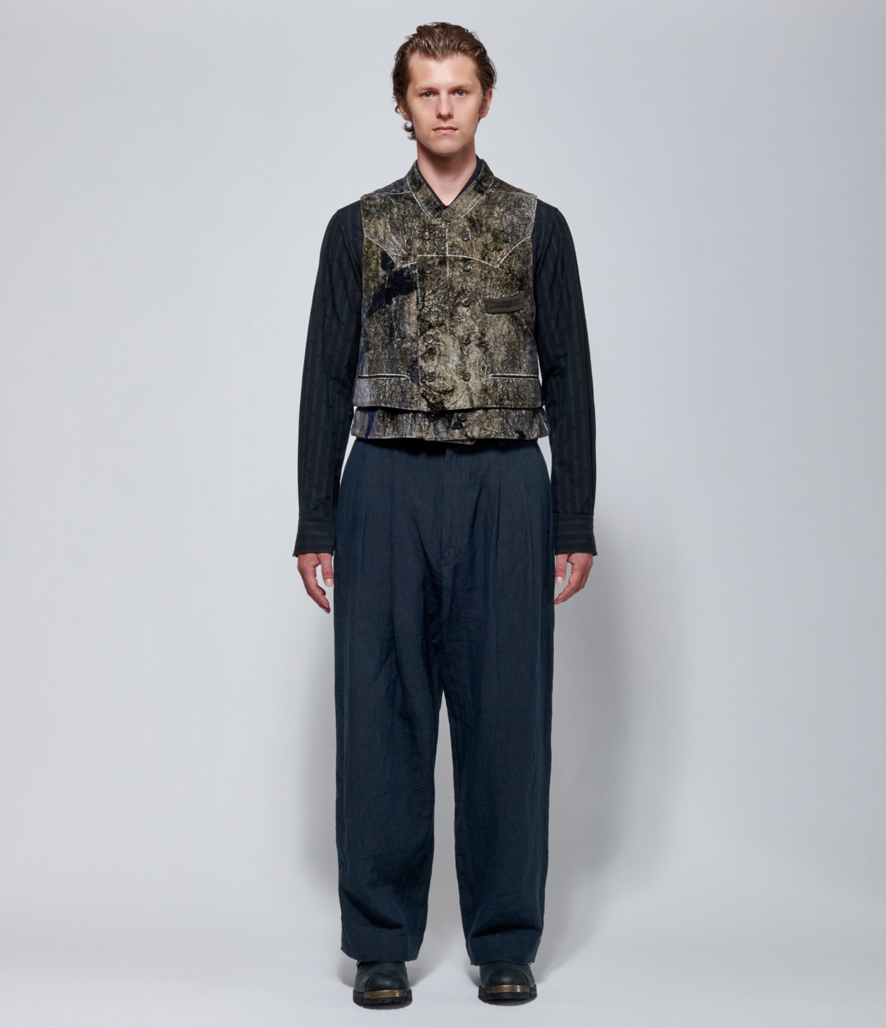 FW26 Ziggy Chen Mens Velvet Double-Breasted Gilet in Gray