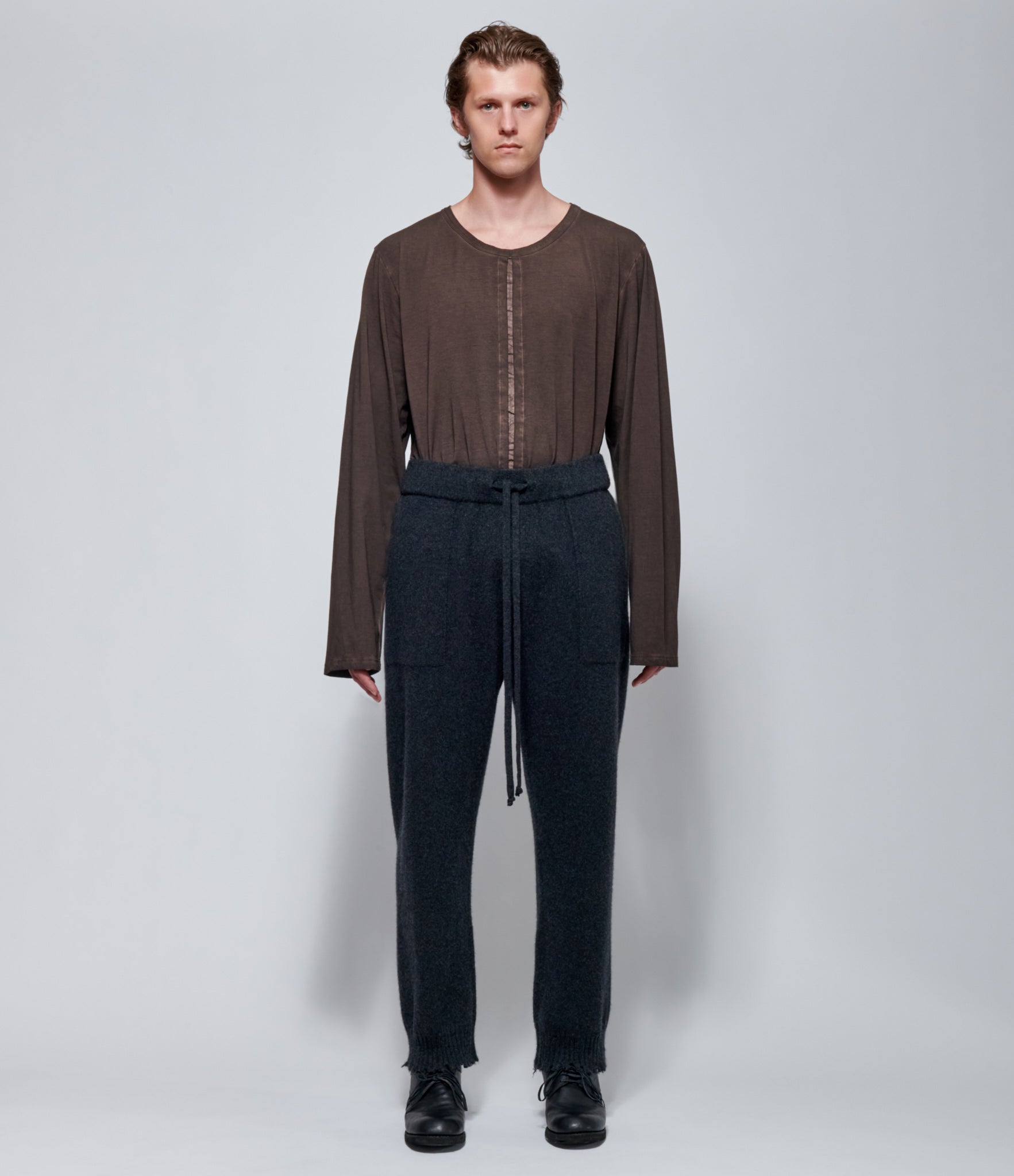 FW26 Uma Wang Mens Ankle Wool Drawstring Pants in Dark Grey