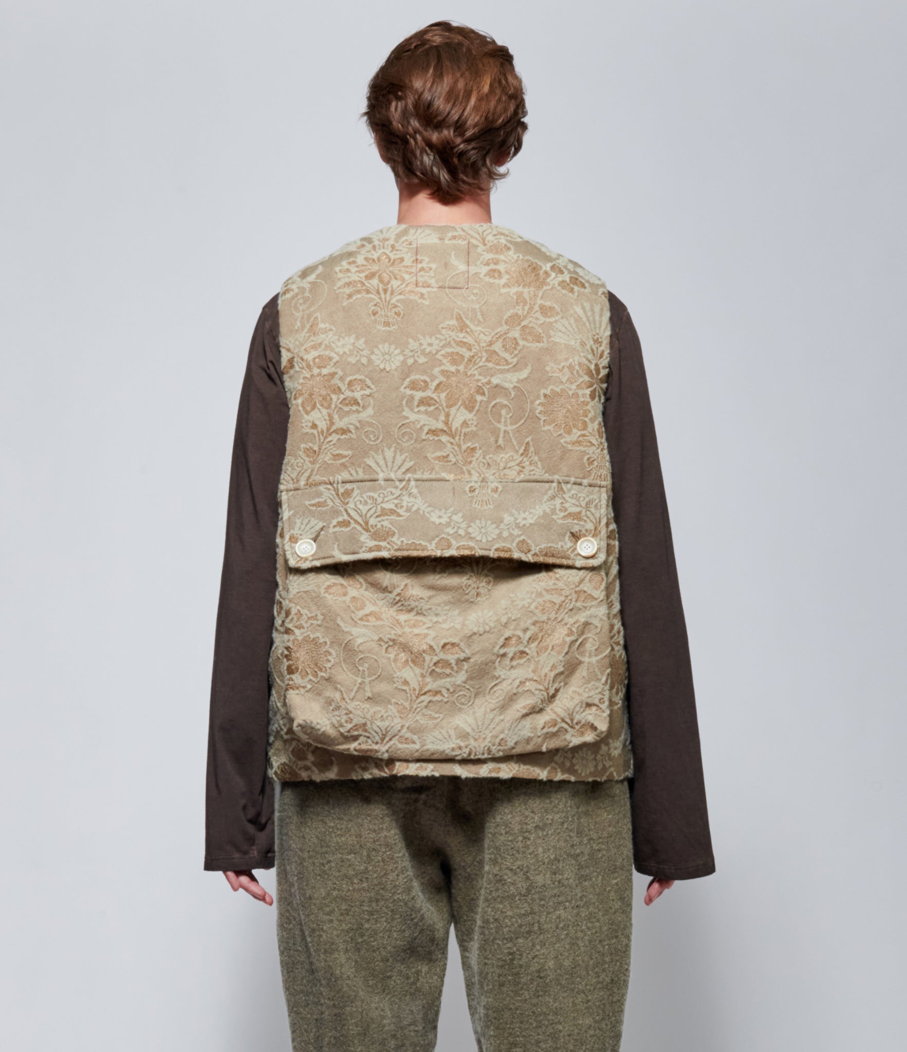 FW26 Uma Wang Mens Jolt Floral Jacquard Vest in Tan