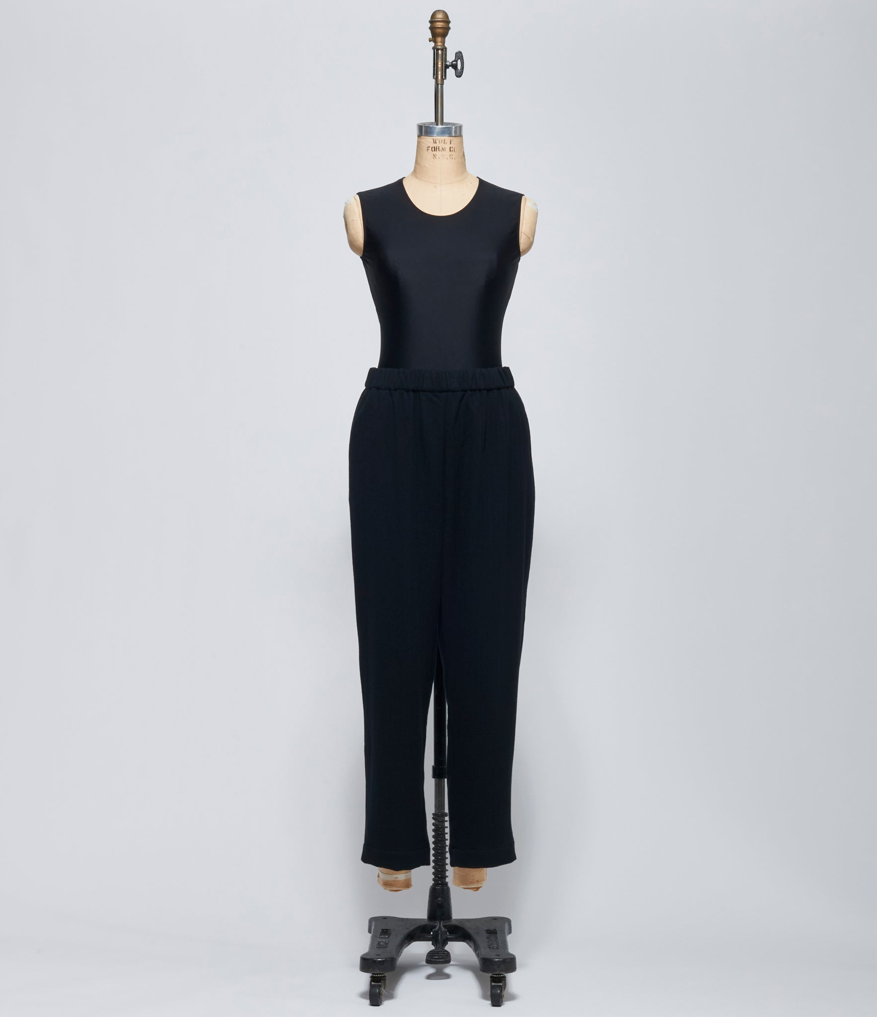 FW26 Casey Casey Womens Simple Pant in Night