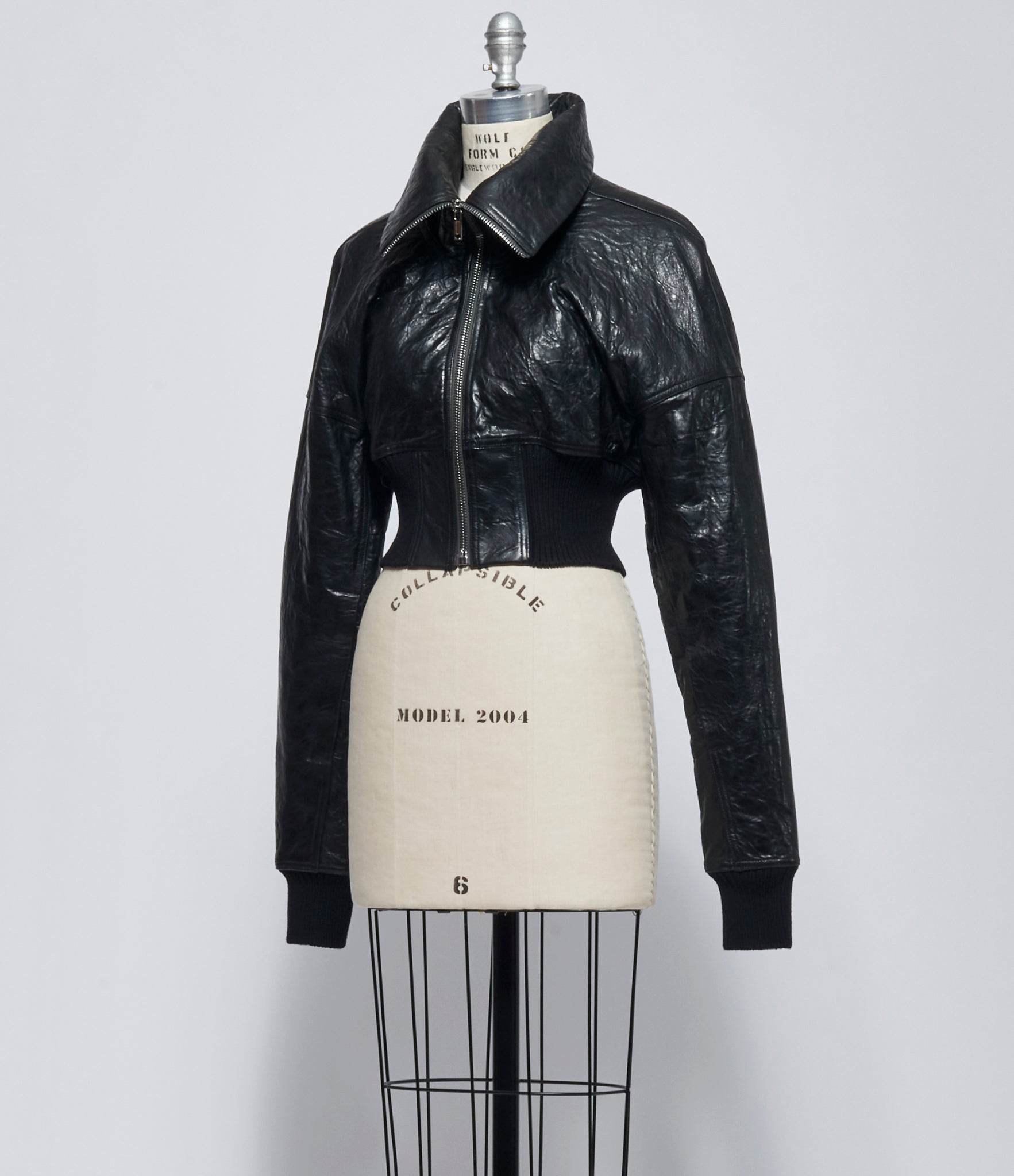 FW26 PRE Rick Owens Womens Bomber In Pelle Imbottito Dracuflight Cropped Black