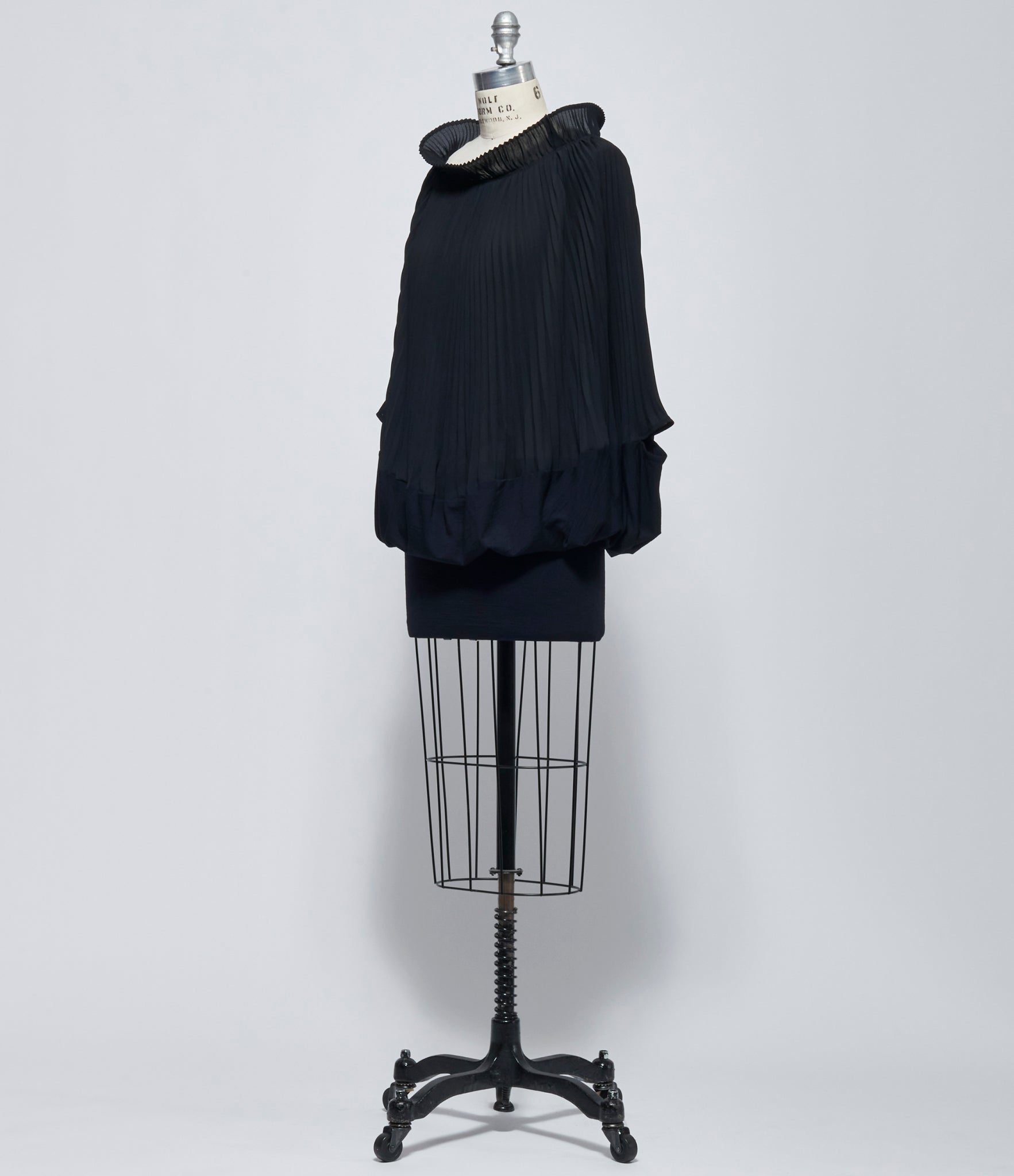 FW26 Junya Watanabe Womens Black Pleated Wool-Blend Draped Top