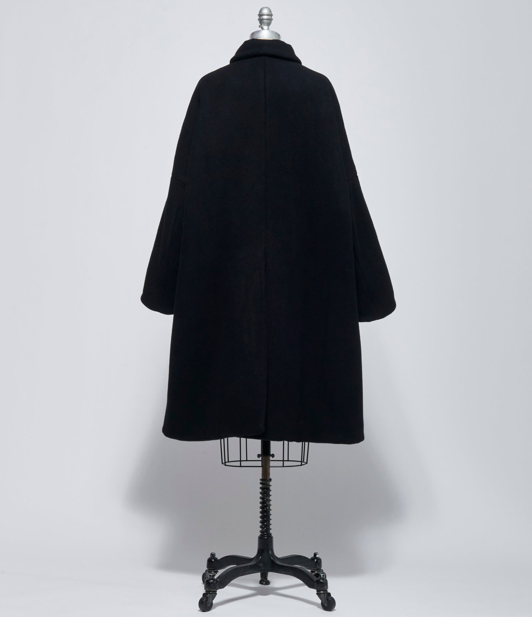 FW26 Casey Casey Womens Big Blobby Coat Black