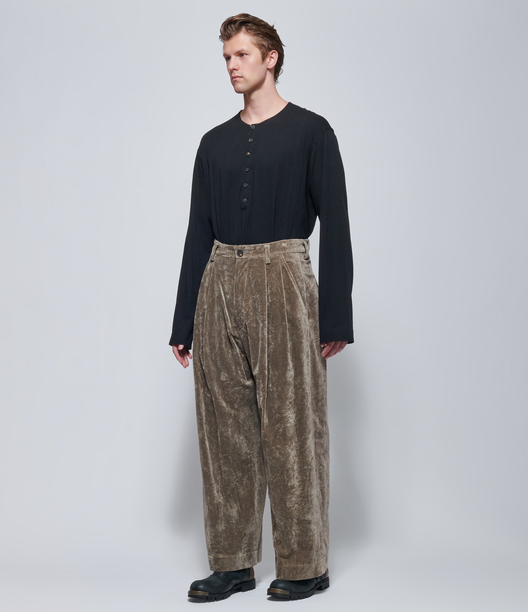 Ziggy Chen Mens Taupe Velvet Wide-Leg Trousers