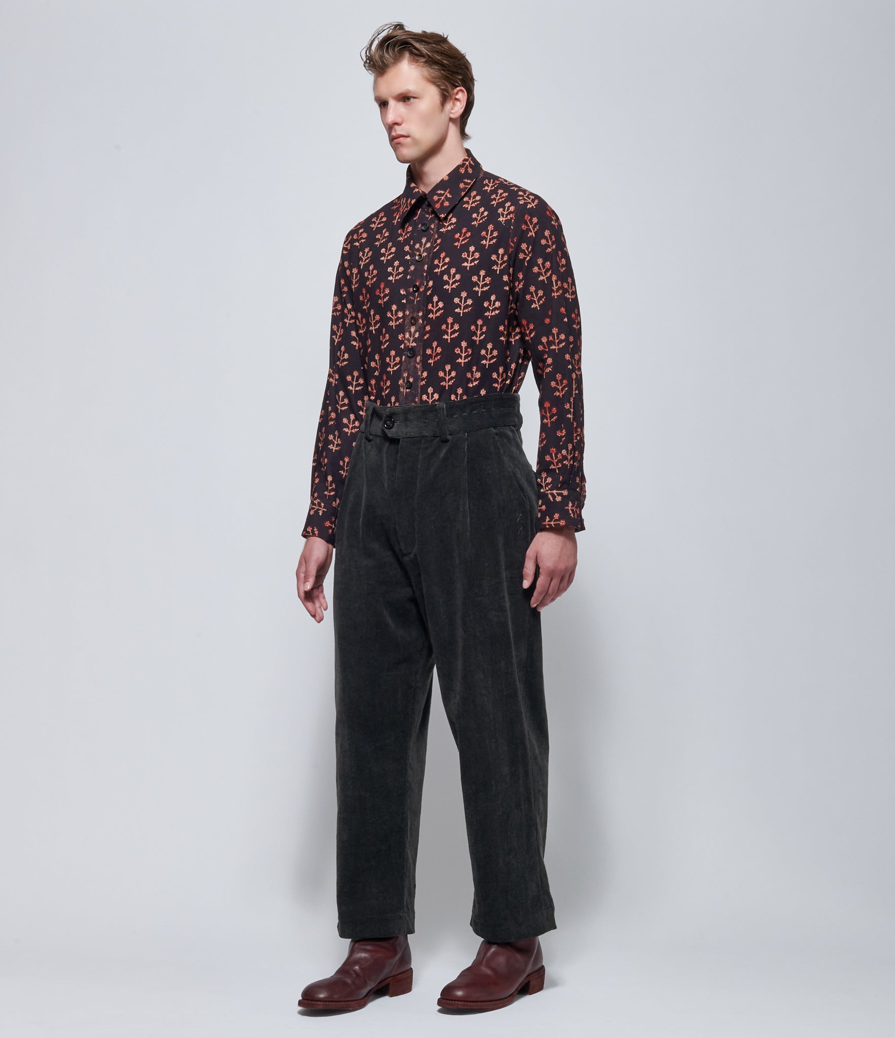 A Tentative Atelier Mens Gyasi Dark Ink Corduroy Hand Stitch Buckle Pants