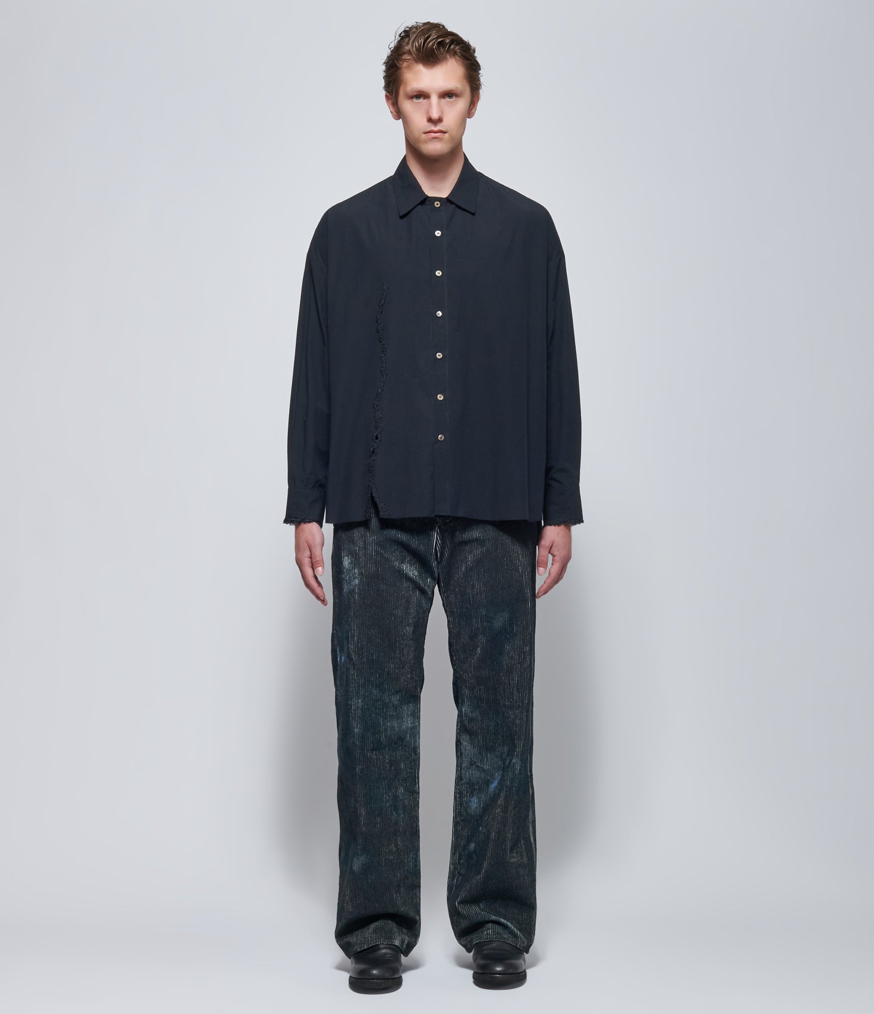 K'ANG Mens Embroidered Oversized Shirt