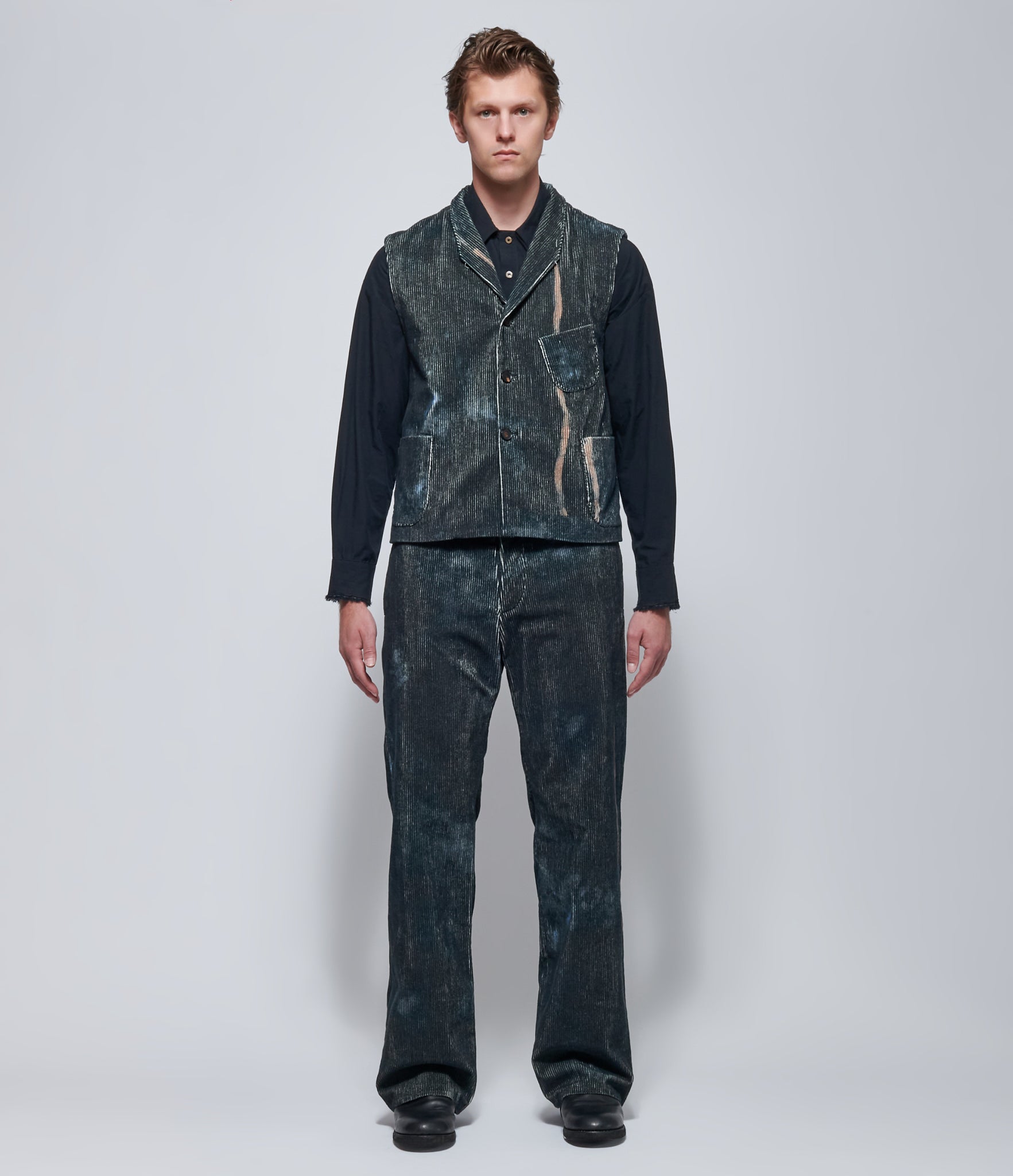 K'ANG Mens Off-Black 3 Pocket Corduroy Gilet
