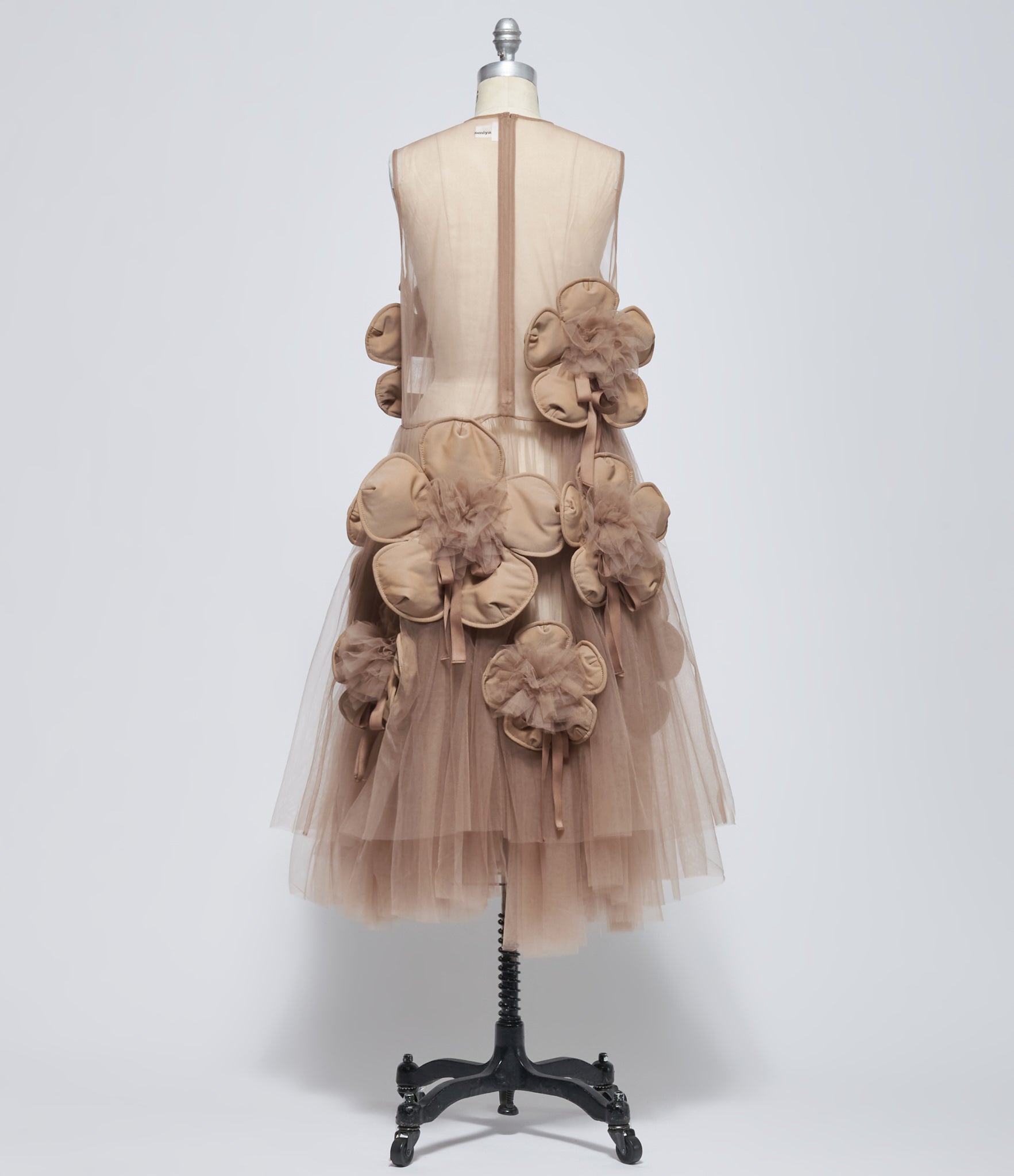 Noir Kei Ninomiya Women's Taupe Floral Appliqué Tulle Dress