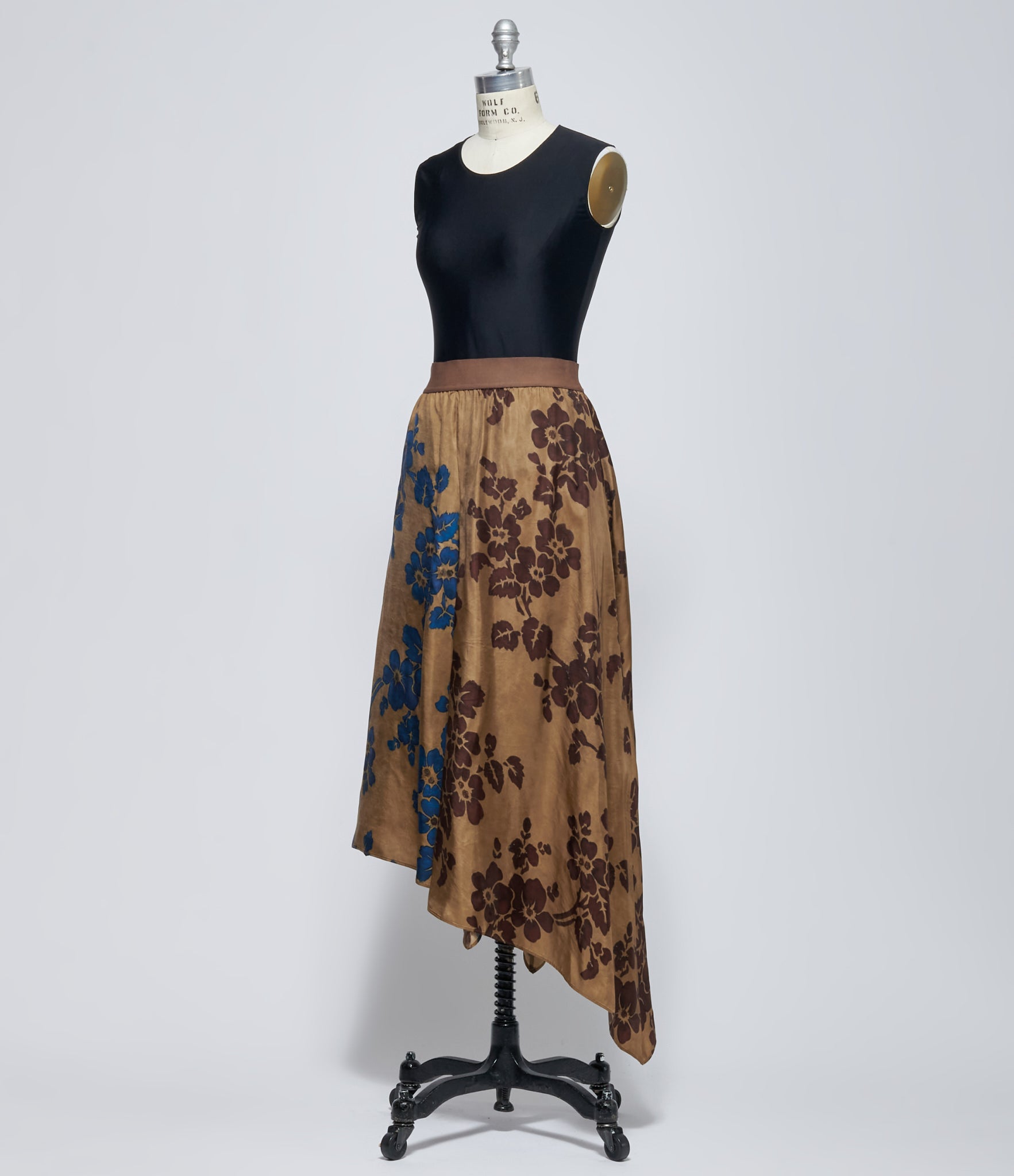 Uma Wang Women's Tan/Red/Blue Glue Asymmetric Floral Skirt