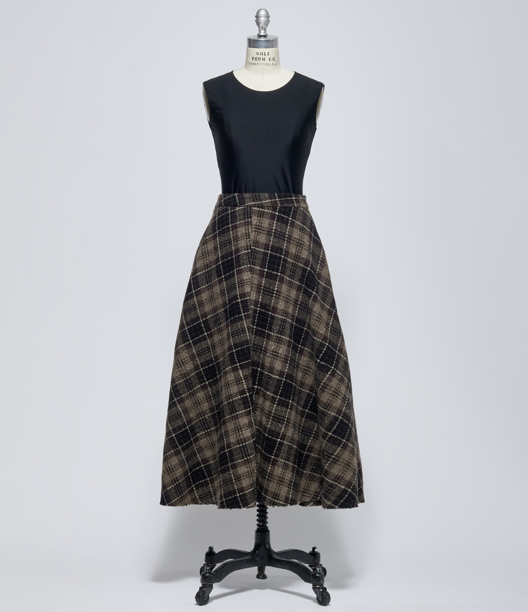 A Tentative Atelier Women's Dark Brown Geno Raw Checks Round Skirt